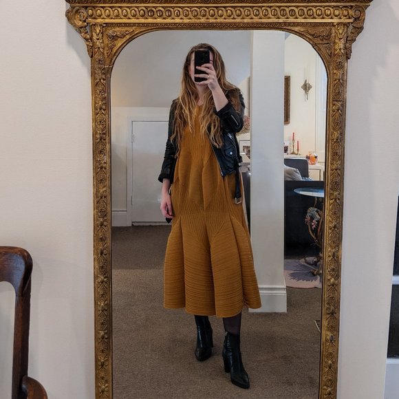 Mustard Midi Dress - Picture 5 of 9